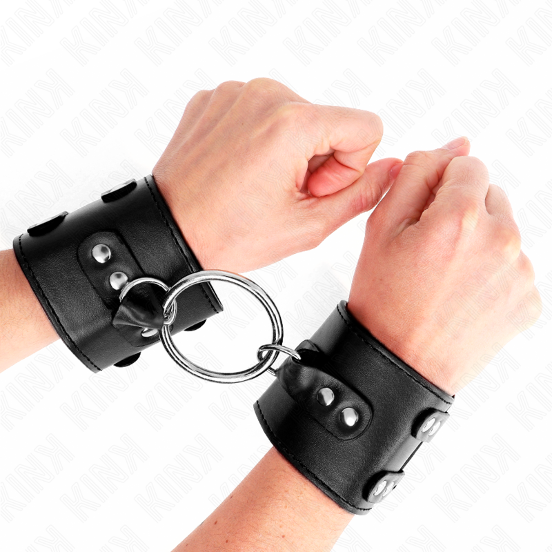 KINK - FIXED WRIST RESTRAINTS WITH RING AND STUDS ADJUSTABLE BLACK 17-22 CM X 6.5 CM - NOCTURNA DESIRES