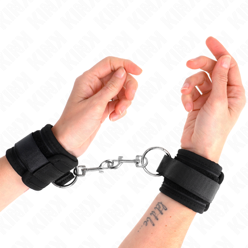 KINK - WRIST RESTRAINTS BLACK ADJUSTABLE 18-35 CM X 6 CM - NOCTURNA DESIRES