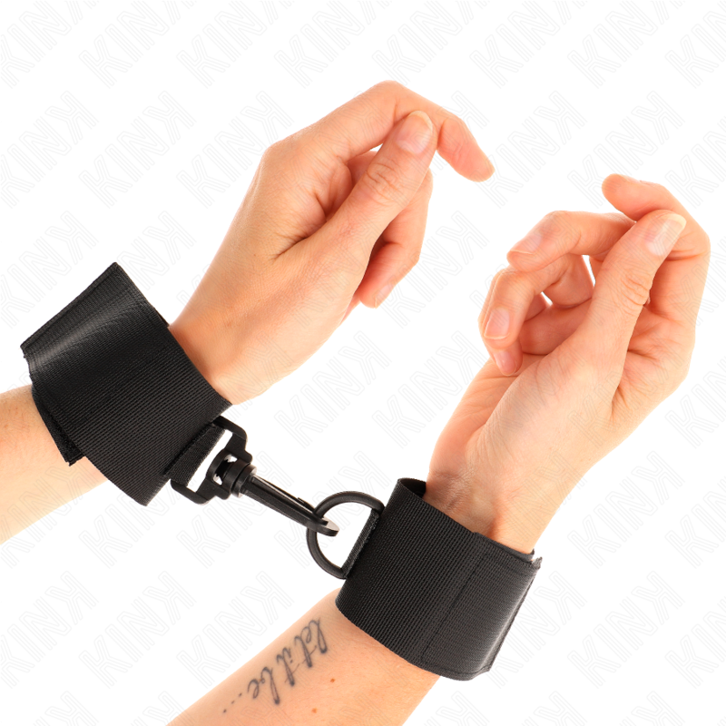 KINK - NYLON WRIST RESTRAINTS BLACK - NOCTURNA DESIRES