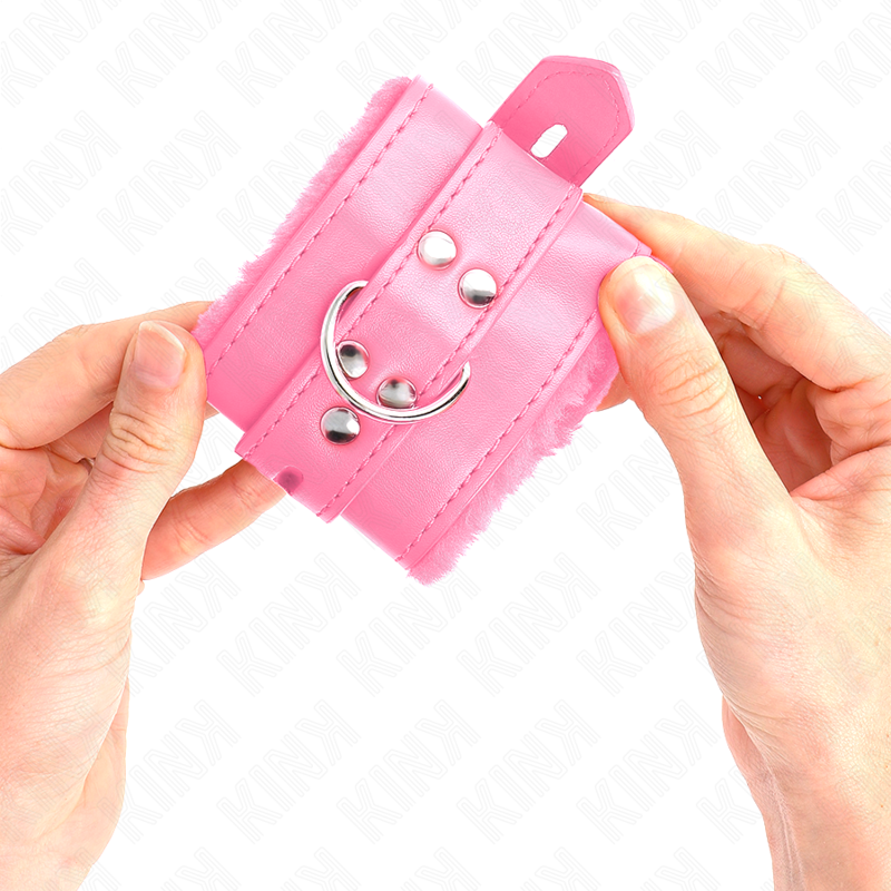 KINK - FUR LINED WRIST RESTRAINTS WITH SQUARE HOLES PINK AND PINK BELT ADJUSTABLE 17-29 CM X 6 CM - NOCTURNA DESIRES