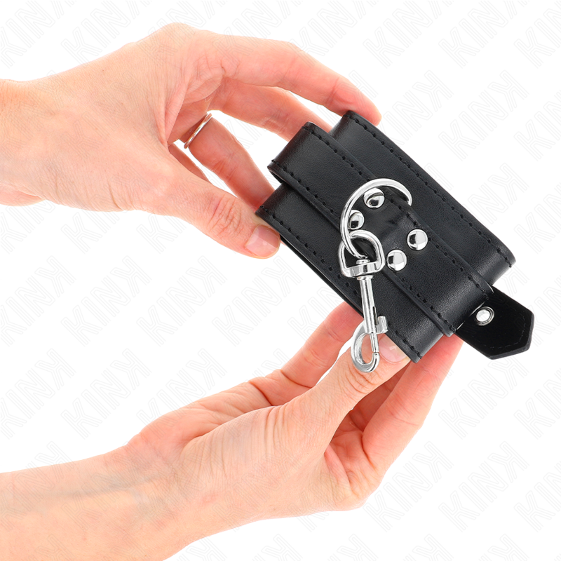 KINK - WRIST RESTRAINTS WITH STUDS 35 X 6 CM - NOCTURNA DESIRES