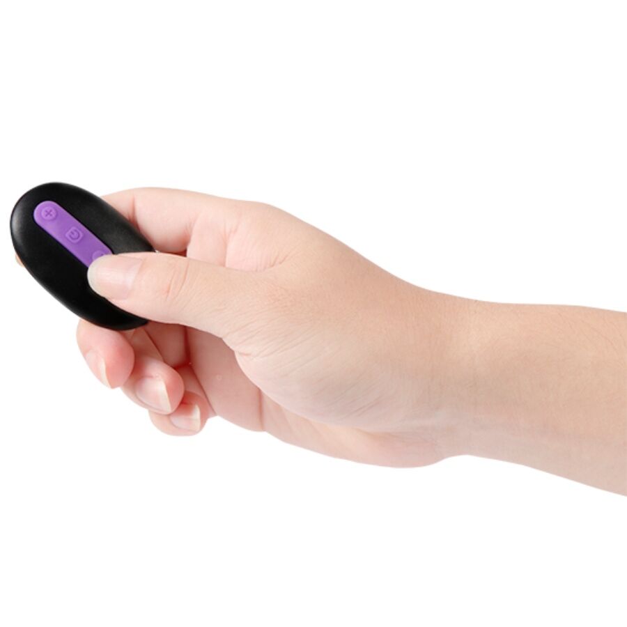 SHEQU - JULIAN DILDO AND CLITORIS STIMULATOR WITH VIBRATION AND REMOTE CONTROL 16 CM - NOCTURNA DESIRES