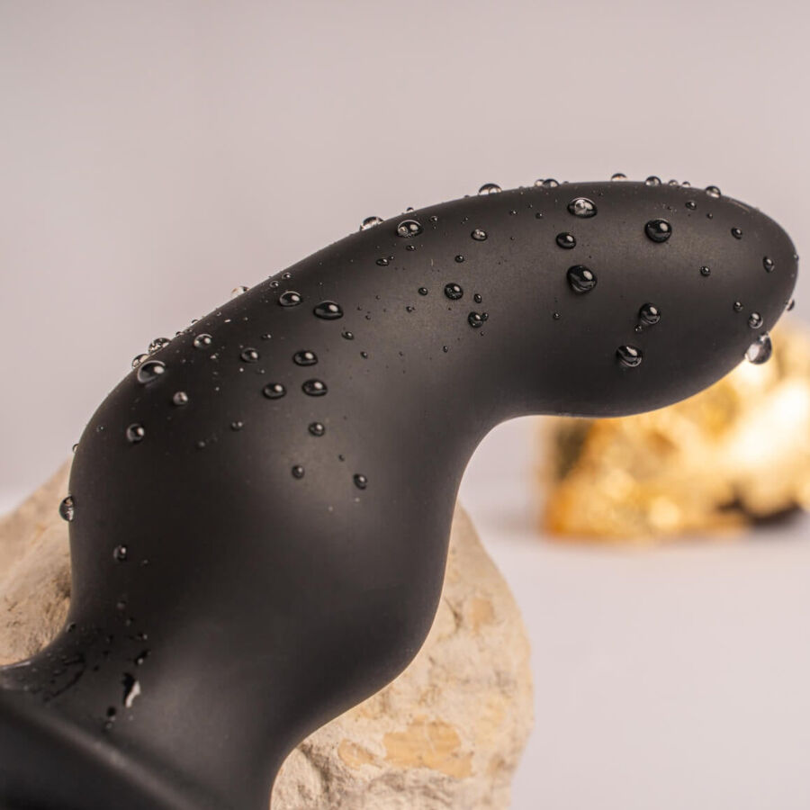 ROCKS-OFF - RO-ZEN RRO ANAL PLUG WITH VIBRATING PENIS RING BLACK - NOCTURNA DESIRES