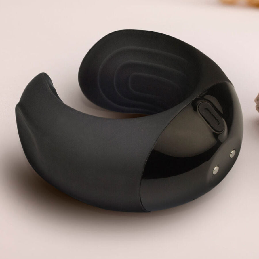 ROCKS- OFF - ECHO BLACK VIBRATOR MASTURBATOR - NOCTURNA DESIRES