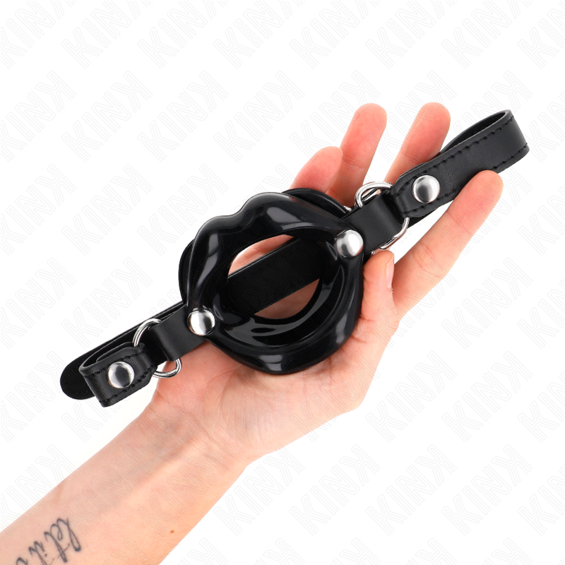 KINK - LIP 8 CM GAG WITH BLACK LEATHERETTE STRAP 63 x 2 CM ADJUSTABLE 39-58 CM - NOCTURNA DESIRES