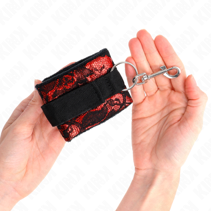KINK - SCANDAL WRIST RESTRAINTS RED-BLACK - NOCTURNA DESIRES