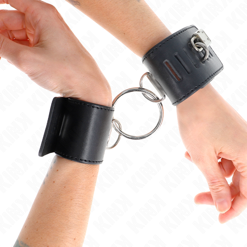 KINK - FIXED WRIST RESTRAINTS WITH RING AND PADLOCK CLOSURE BLACK ADJUSTABLE 16-23 CM X 5.5 CM - NOCTURNA DESIRES