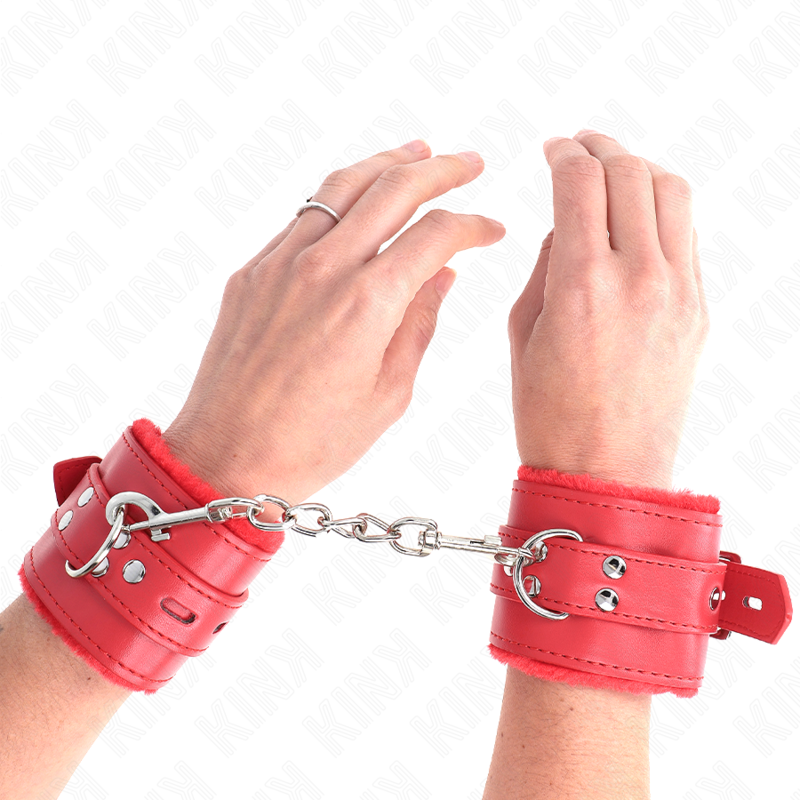 KINK - FUR LINED WRIST RESTRAINTS WITH SQUARE HOLES RED AND RED BELT ADJUSTABLE 17-29 CM X 6 CM - NOCTURNA DESIRES