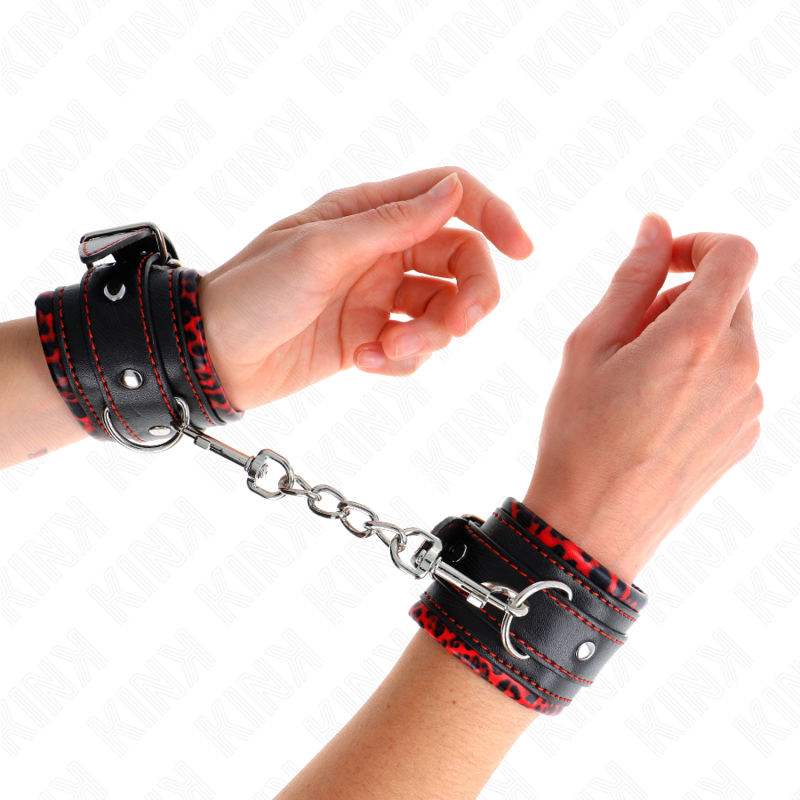 KINK - FUR LINED WRIST RESTRAINTS RED / BLACK ADJUSTABLE 17-29 CM X 6 CM - NOCTURNA DESIRES