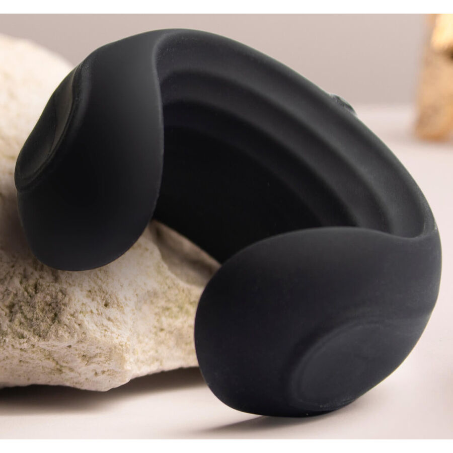 ROCKS- OFF - ECHO BLACK VIBRATOR MASTURBATOR - NOCTURNA DESIRES