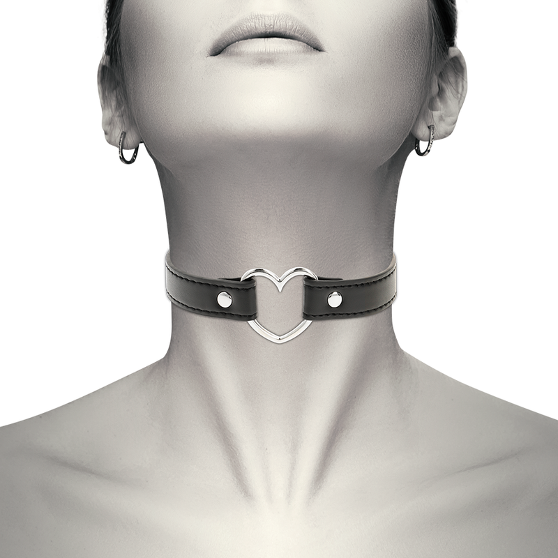 COQUETTE CHIC DESIRE - VEGAN LEATHER NECKLACE WOMAN HEART ACCESSORY - NOCTURNA DESIRES
